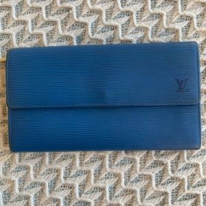 Louis Vuitton epi long tresor wallet blue